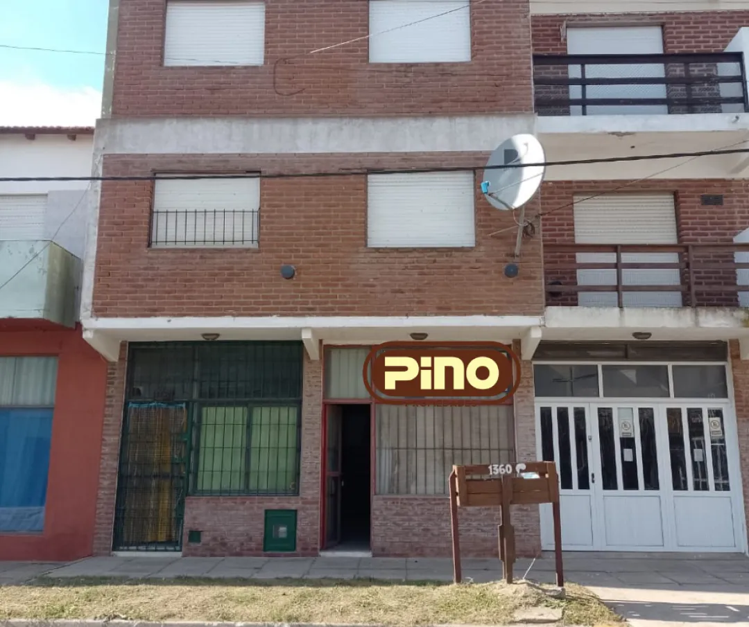 LOCAL EN VENTA EN LAS TONINAS SOBRE CALLE 1 A 100 MTS DE LA PLAYA
