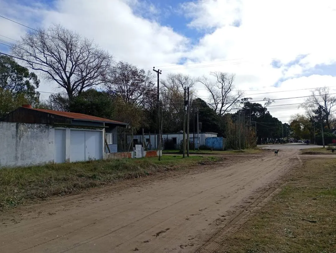 LOTE BALDIO DE 12 x 20 MTS EN ZONA RESIDENCIAL DE LAS TONINAS