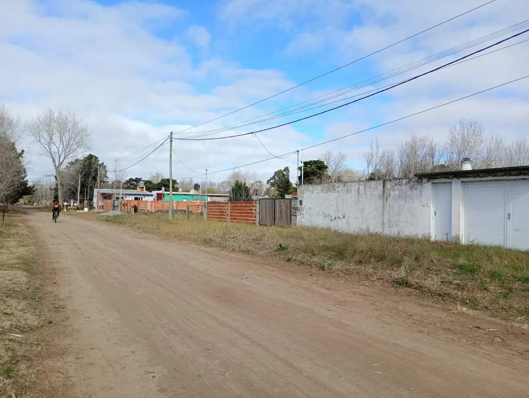 LOTE BALDIO DE 12 x 20 MTS EN ZONA RESIDENCIAL DE LAS TONINAS