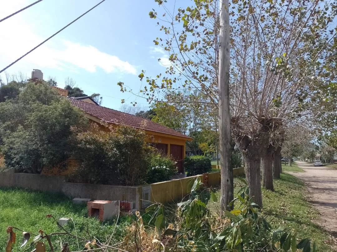 EXCELENTE LOTE DE 700 MTS LAS TONINAS TODOS LOS SERVICIOS