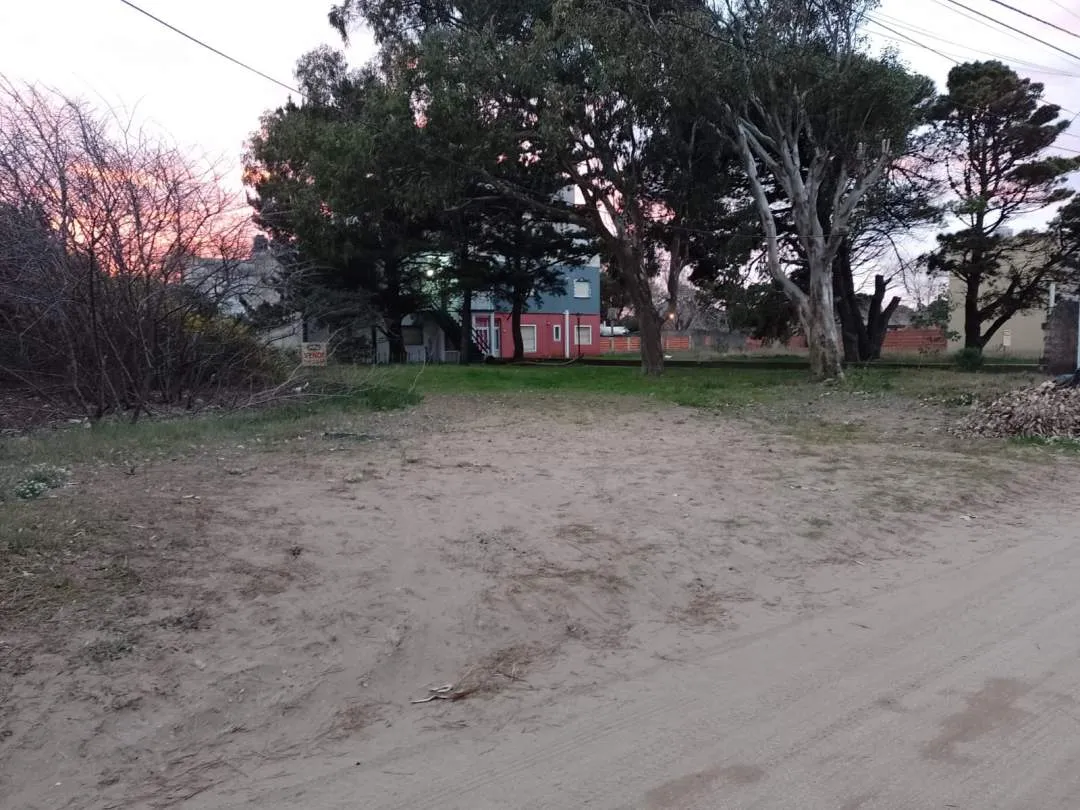 LOTE A 200 METROS DEL MAR EN LAS TONINAS