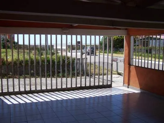 VENDE Chalet en PH a 20 mts del mar (RESERVADO)