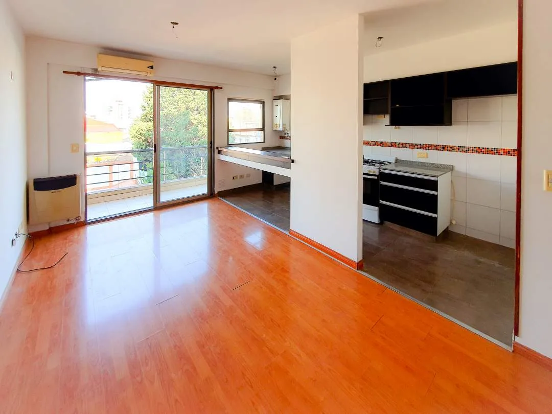 ALQUILER – DEPARTAMENTO 2 AMBIENTES - BALCON Y AMENITIES – EXPENSAS RAZONABLES – VILLA PUEYRREDON