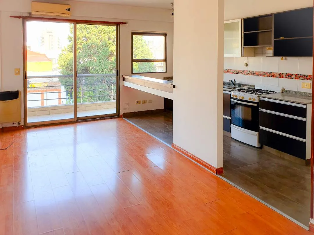 ALQUILER – DEPARTAMENTO 2 AMBIENTES - BALCON Y AMENITIES – EXPENSAS RAZONABLES – VILLA PUEYRREDON