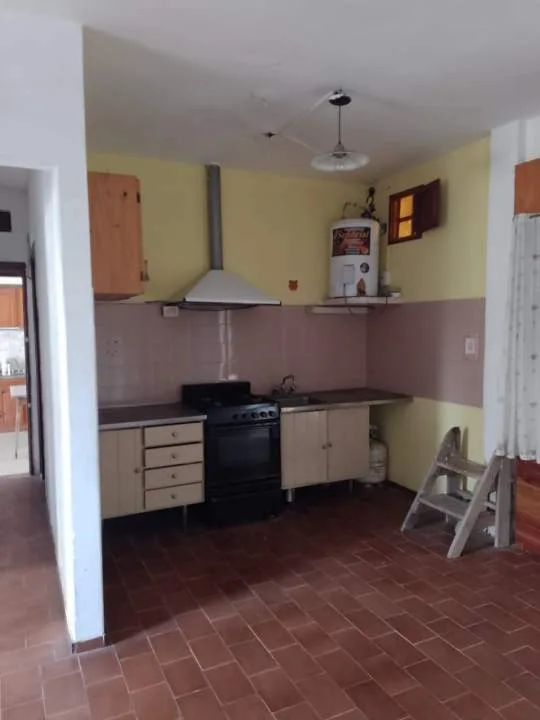 CASA EN BLOCK SOLA EN LOTE EN ZONA RESIDENCIAL DE LAS TONINAS