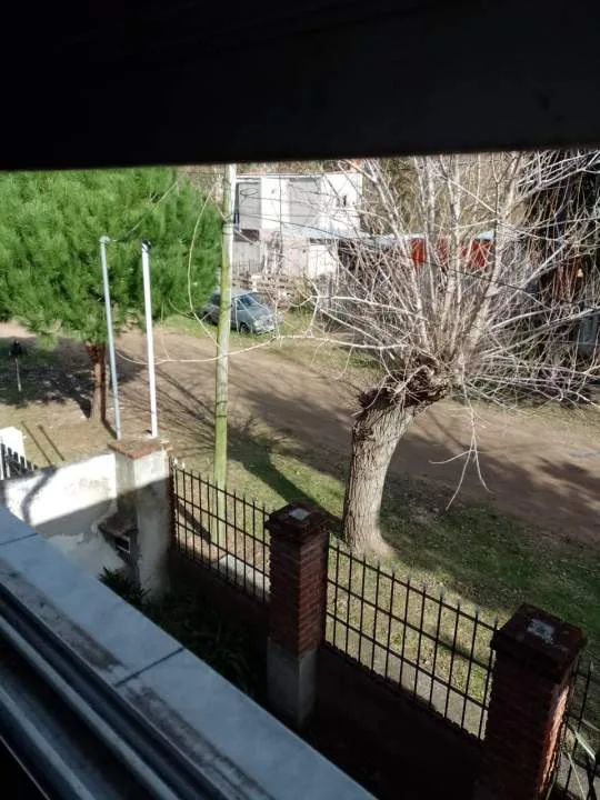 CASA EN BLOCK SOLA EN LOTE EN ZONA RESIDENCIAL DE LAS TONINAS