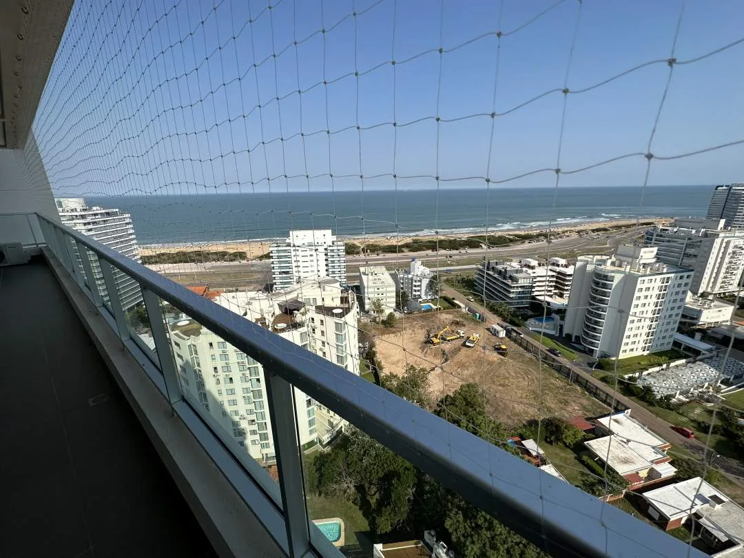 PUNTA DEL ESTE | Wind Tower 1903