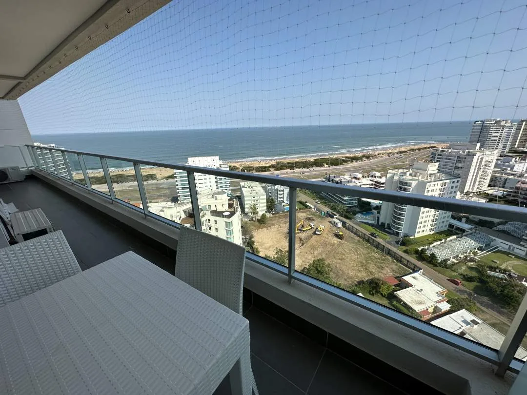 PUNTA DEL ESTE | Wind Tower 1903