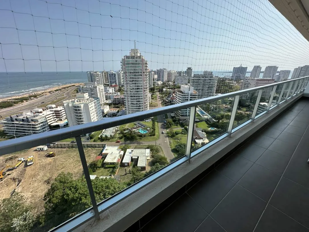 PUNTA DEL ESTE | Wind Tower 1903