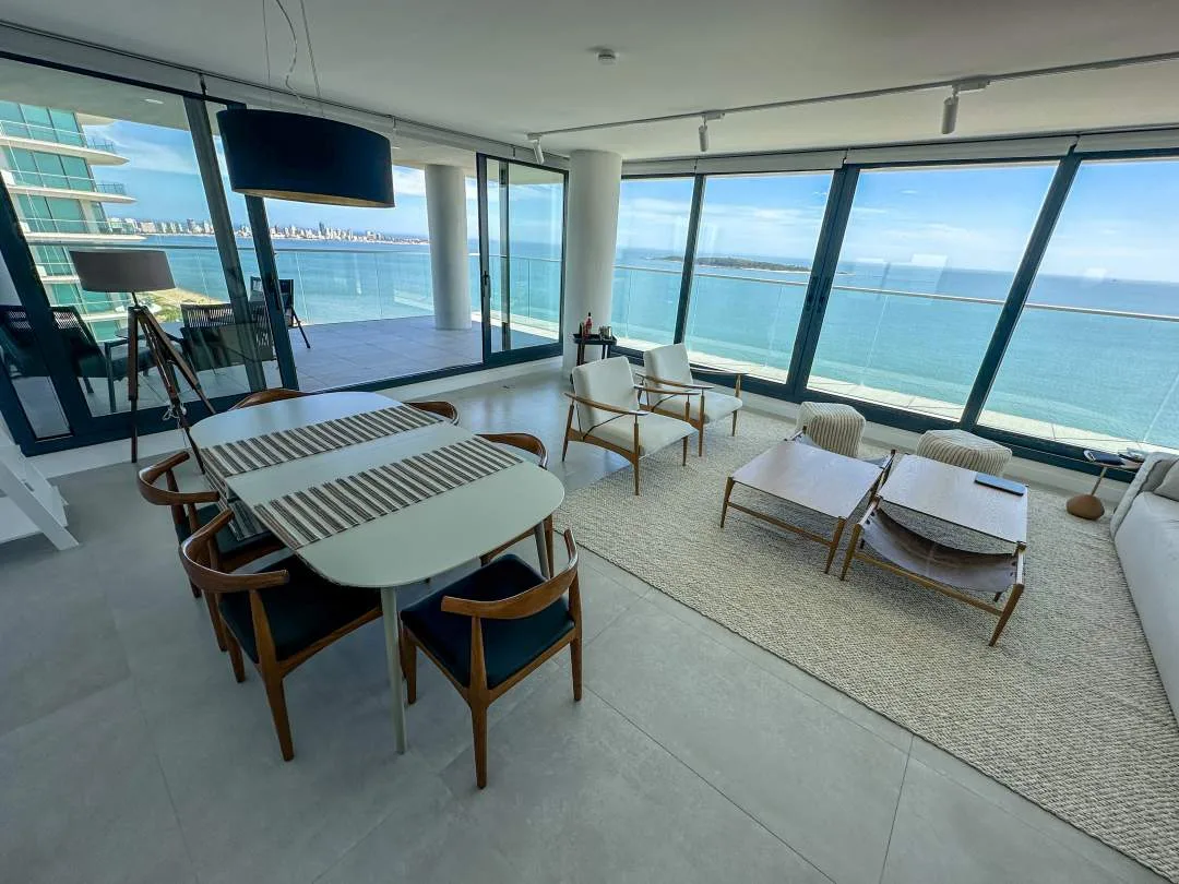 PUNTA DEL ESTE | Exclusivo departamento en Torre Venetian