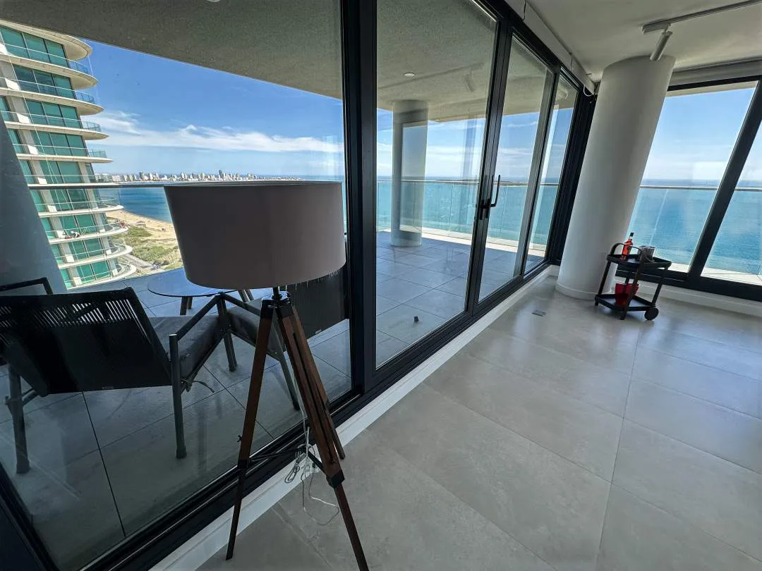 PUNTA DEL ESTE | Exclusivo departamento en Torre Venetian