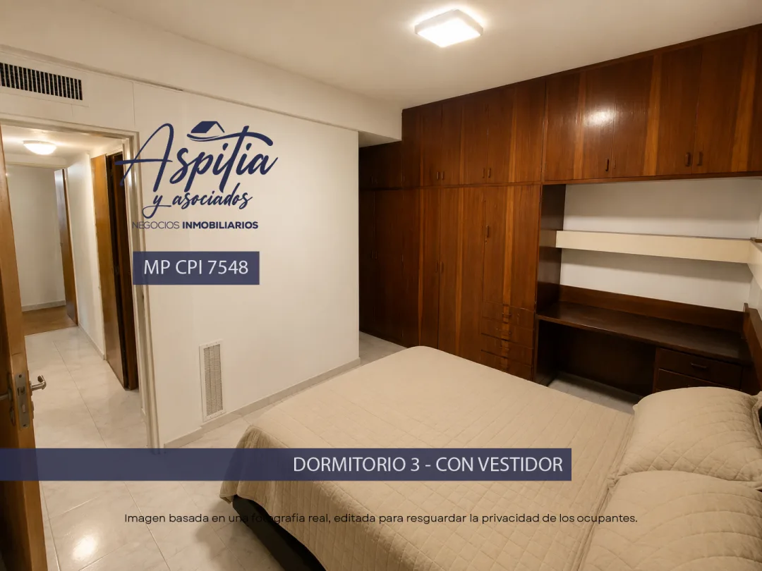 VENTA Piso de categoría con ascensor directo, 4 dormitorios y 2 cocheras en el Centro de Córdoba