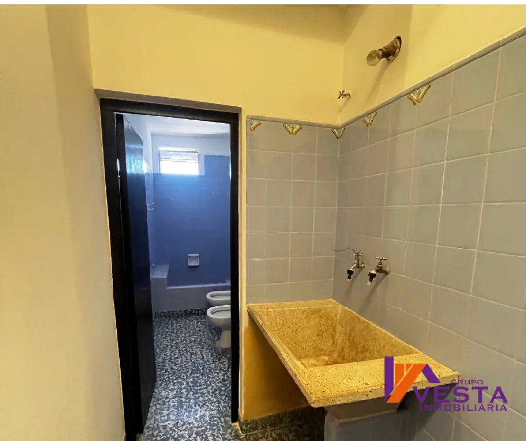 BARRIO TRES CERRITOS-CASA-VENTA-SALTA