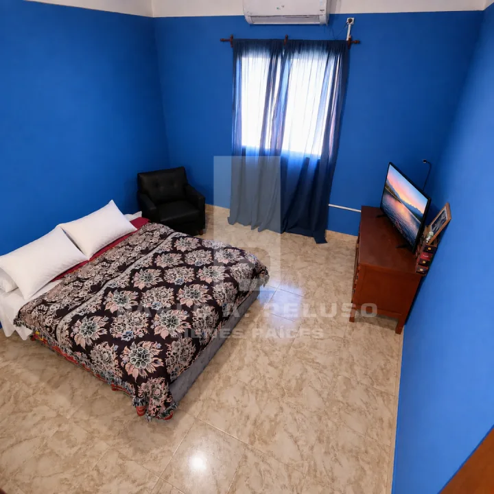 VENTA CASA 4 AMBIENTES Y DEPARTAMENTO 2 AMBIENTES. MERLO. ZONA OESTE. BUENOS AIRES.