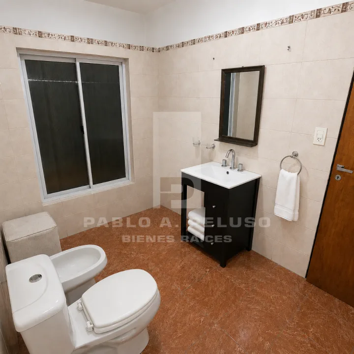 VENTA CASA 4 AMBIENTES Y DEPARTAMENTO 2 AMBIENTES. MERLO. ZONA OESTE. BUENOS AIRES.