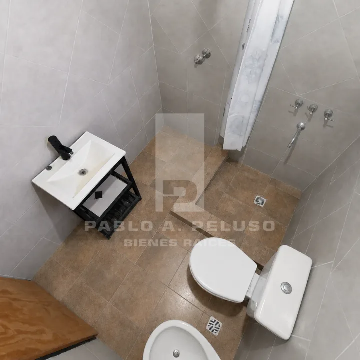 VENTA CASA 4 AMBIENTES Y DEPARTAMENTO 2 AMBIENTES. MERLO. ZONA OESTE. BUENOS AIRES.