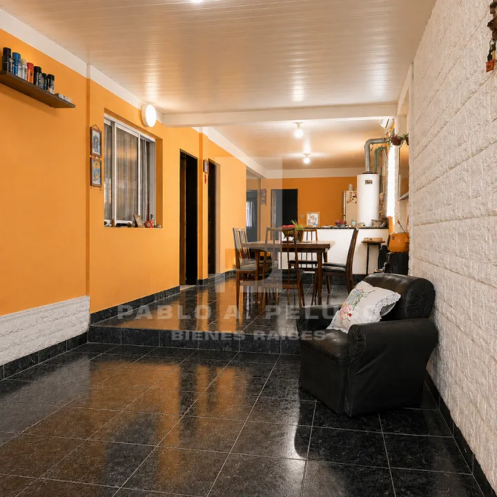 VENTA CASA 4 AMBIENTES Y DEPARTAMENTO 2 AMBIENTES. MERLO. ZONA OESTE. BUENOS AIRES.