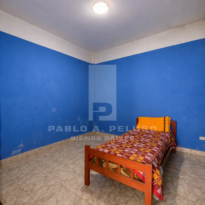 VENTA CASA 4 AMBIENTES Y DEPARTAMENTO 2 AMBIENTES. MERLO. ZONA OESTE. BUENOS AIRES.
