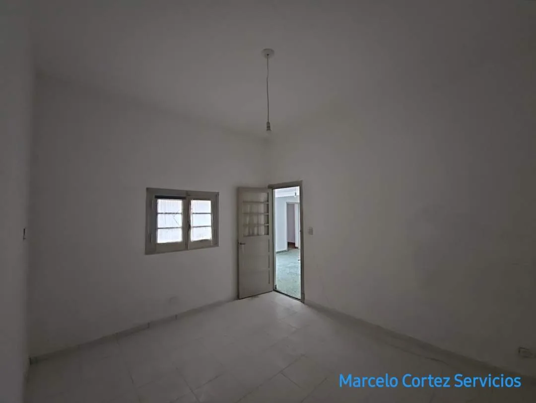 CASA EN VENTA - 2 DORMITORIOS - MACROCENTRO RIO CUARTO.