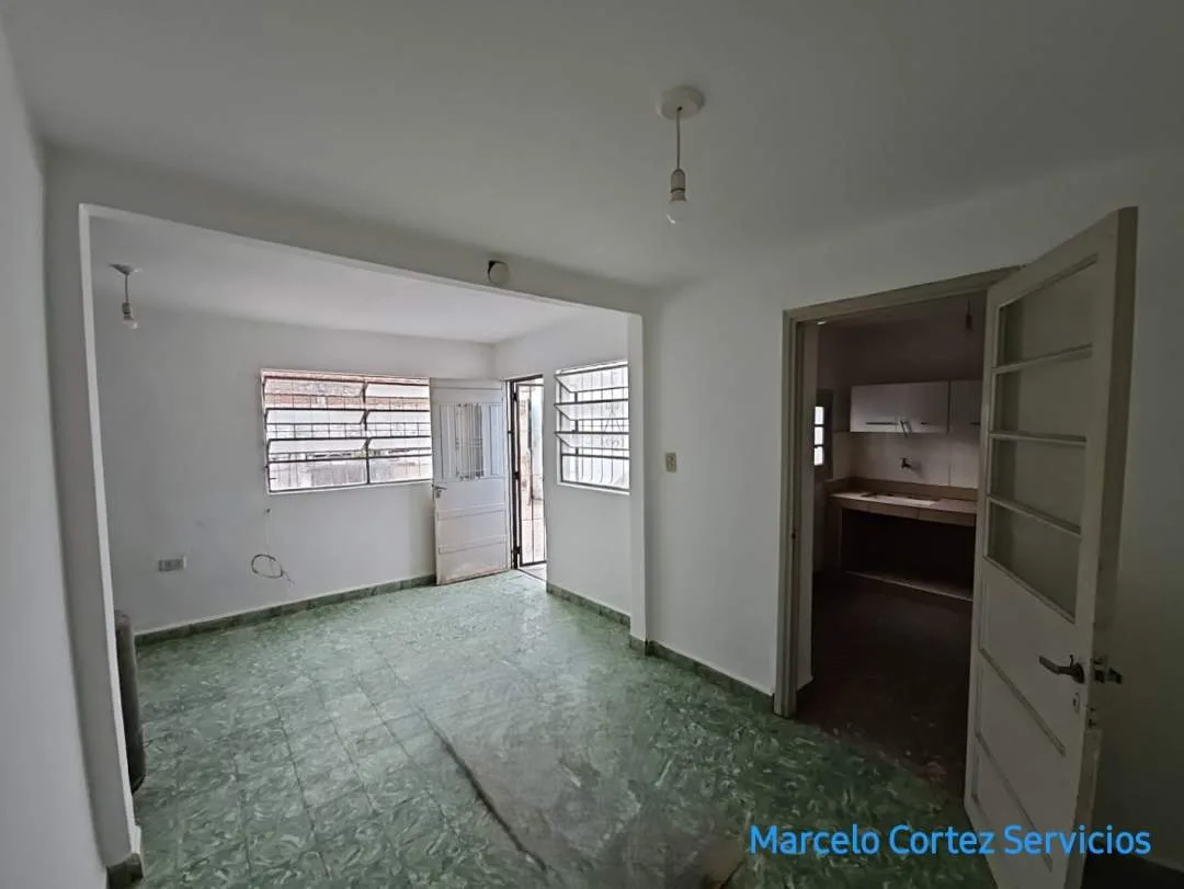 CASA EN VENTA - 2 DORMITORIOS - MACROCENTRO RIO CUARTO.