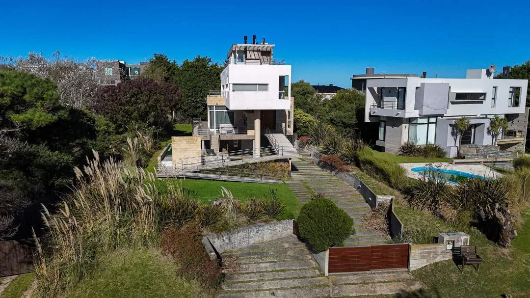 En Cariló | Casa Wanka - Diseño vanguardista -