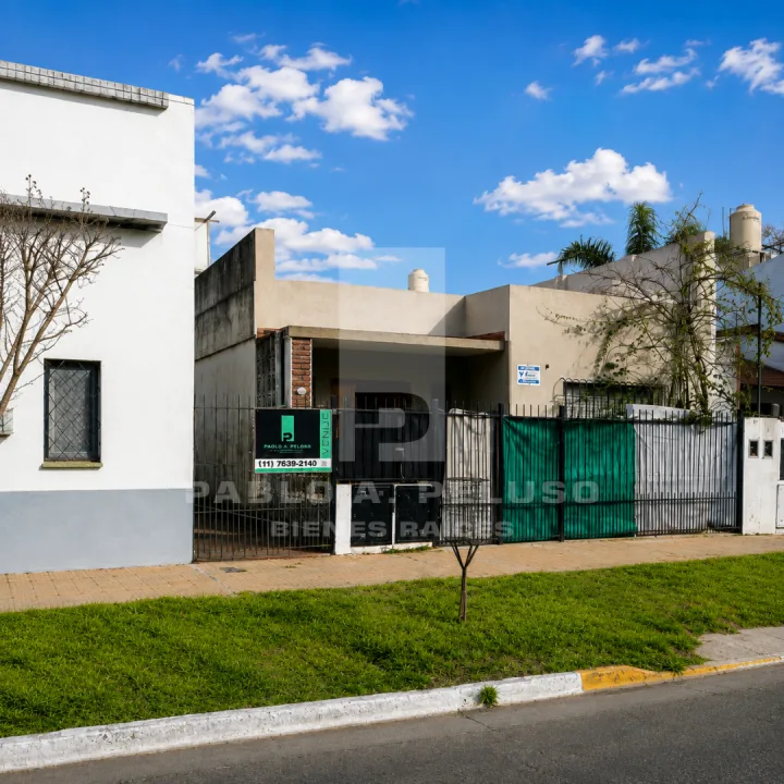 VENTA DE CASA DE 3 AMBIENTES. MERLO. ZONA OESTE. BUENOS AIRES.