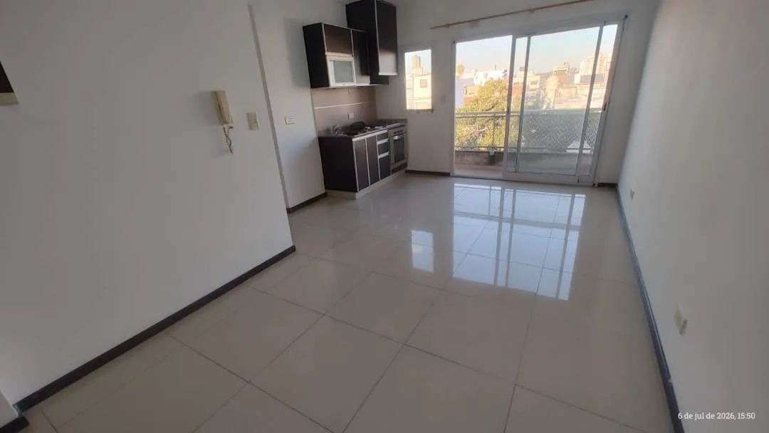 Departamento 2 ambientes con cochera