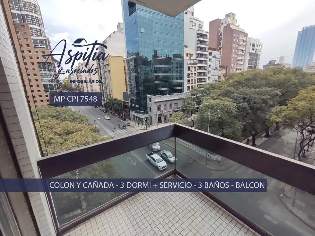 ALQUILER Departamento de 3 dormitorios con balcón en Centro, esquina Colón y La Cañada