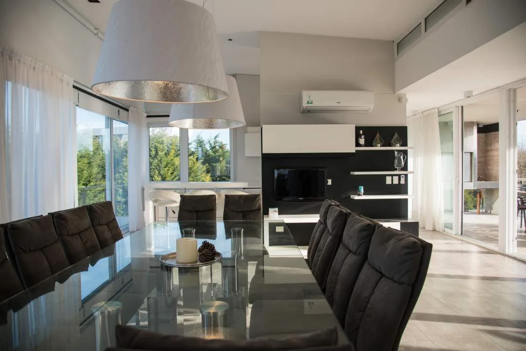 En Cariló | Moderna casa a pasos de la playa!