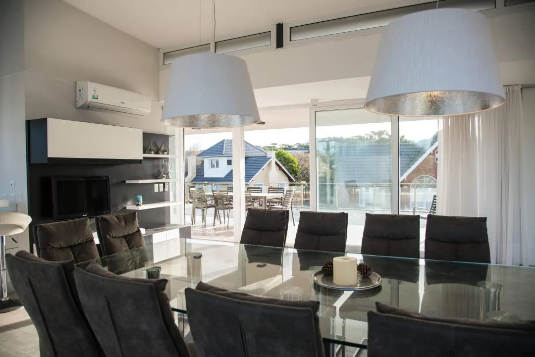 En Cariló | Moderna casa a pasos de la playa!