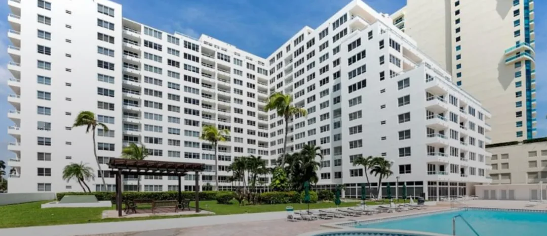 En Miami | Departamento Carriage Club North 10°