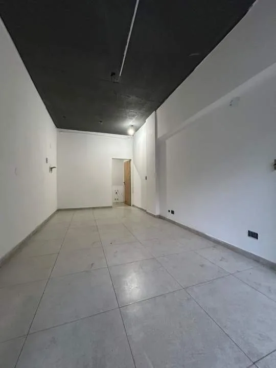 TOMAS LIBERTI 1100, LA BOCA, Alquiler Local Comercial en Importante Zona Comercial