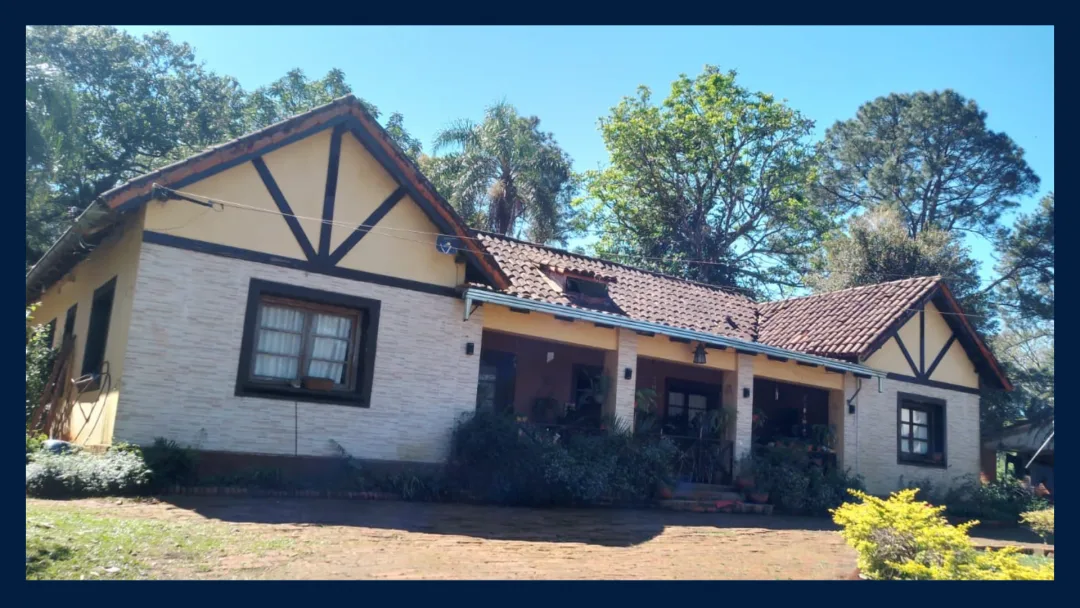 CASA estilo colonial en VENTA en Obera, Misiones.