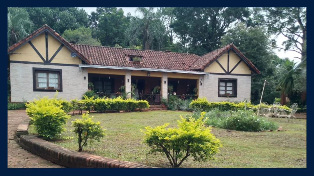 CASA estilo colonial en VENTA en Obera, Misiones.