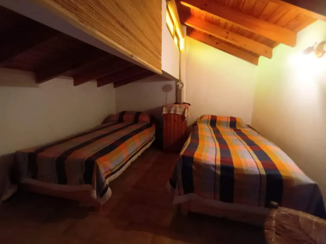 437- CHALET 4 AMBIENTES AL FRENTE ( RESERVADO )