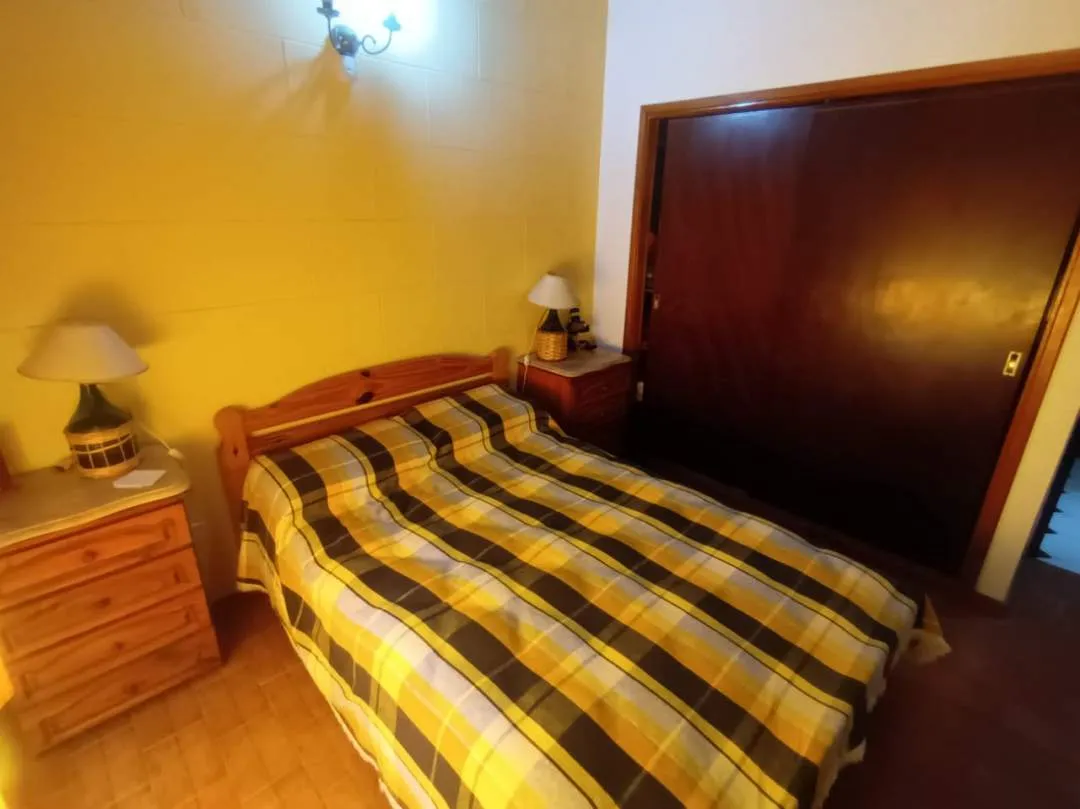 437- CHALET 4 AMBIENTES AL FRENTE ( RESERVADO )