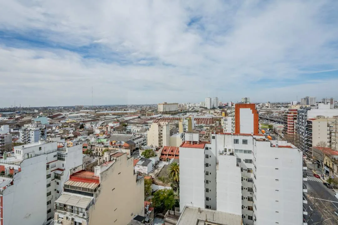 VENTA DPTO 3 AMB BARRACAS COCHERA