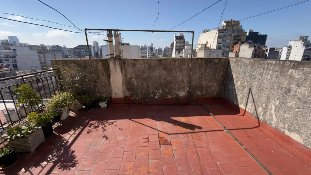 MONSERRAT, Solis al 1100. Venta monoambiente con balcón al frente! Ideal para renta temporaria