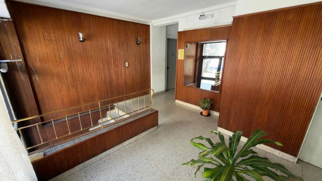 MONSERRAT, Solis al 1100. Venta monoambiente con balcón al frente! Ideal para renta temporaria