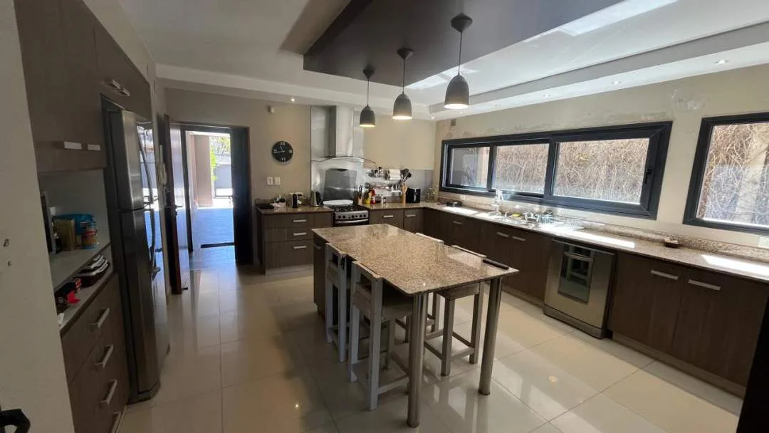 VENTA | CASA | B° BAJO LA VIÑA | 395.000 USD