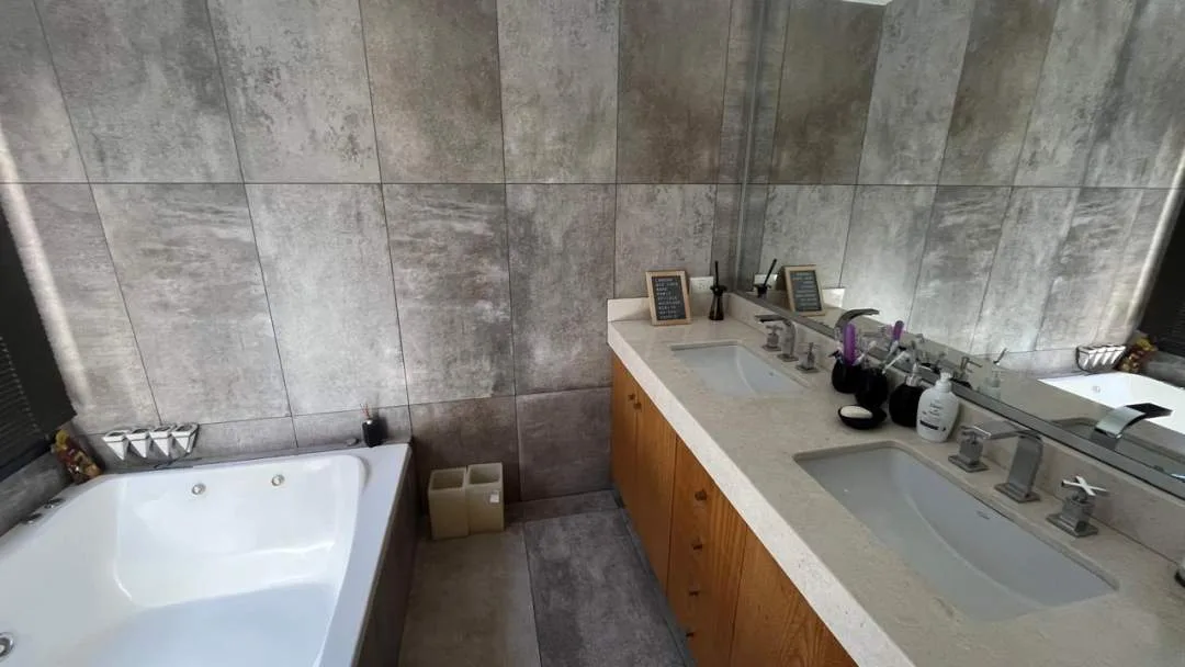 VENTA | CASA | B° BAJO LA VIÑA | 395.000 USD