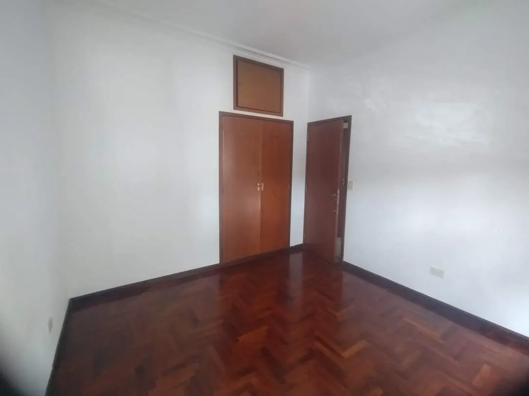 3 AMBIENTES AMPLIOS Y LUMINOSOS