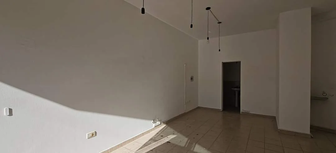 LOCAL COMERCIAL EN ALQUILER - SANTIAGO DEL ESTERO 1788
