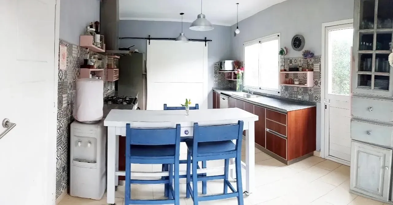 Casa en Venta de 6 ambientes en Santa Teresa sobre gran lote de 1400 m2.