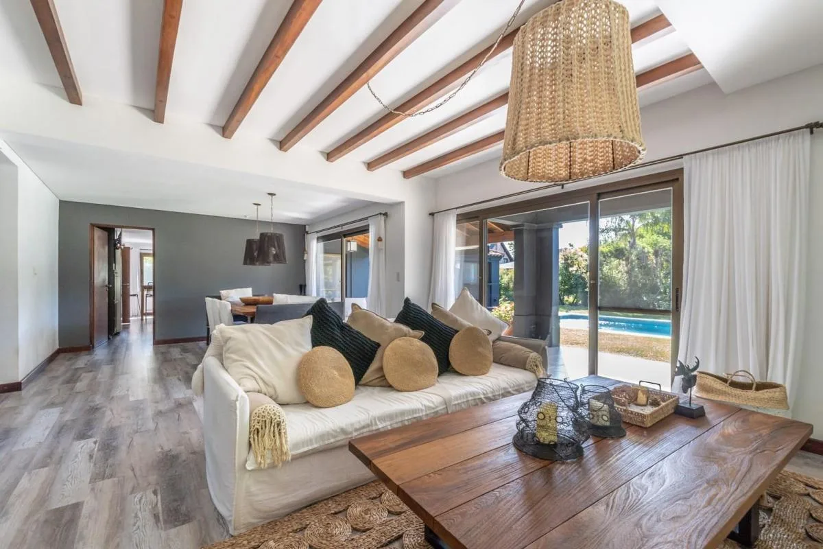 Venta de fabulosa casa en La Alameda Nordelta