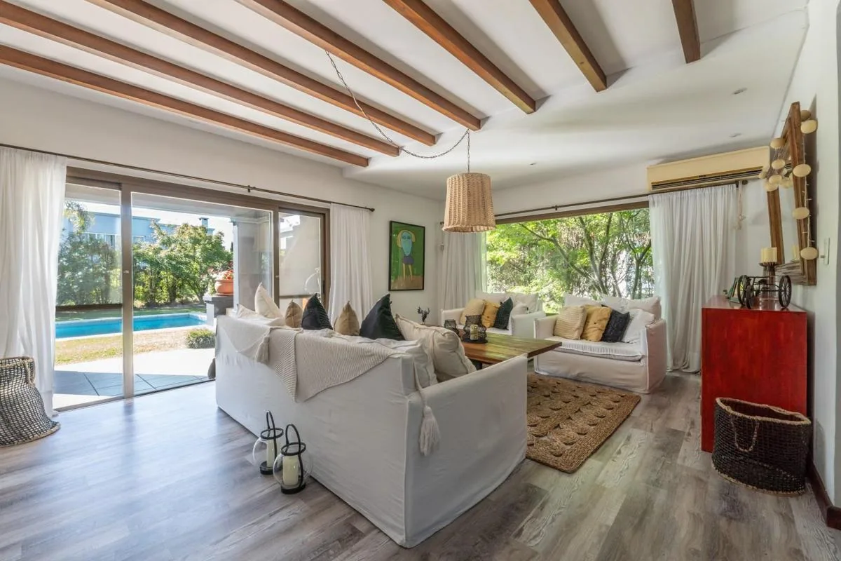 Venta de fabulosa casa en La Alameda Nordelta