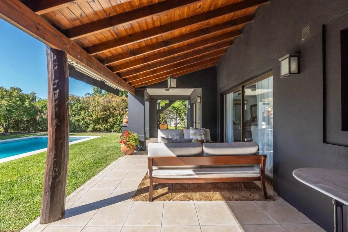 Venta de fabulosa casa en La Alameda Nordelta