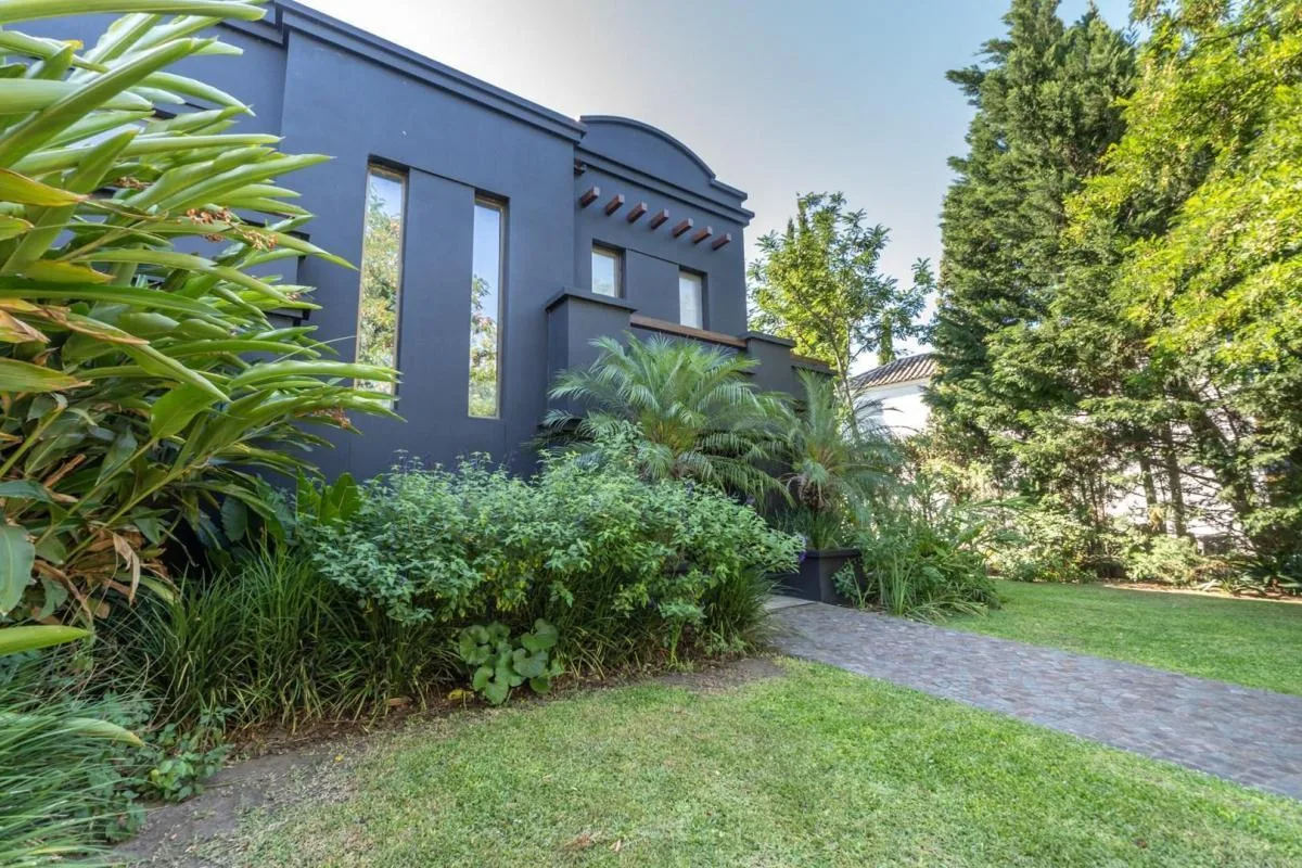 Venta de fabulosa casa en La Alameda Nordelta