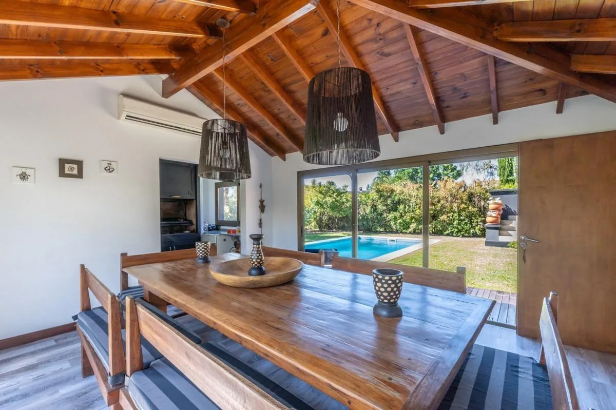 Venta de fabulosa casa en La Alameda Nordelta