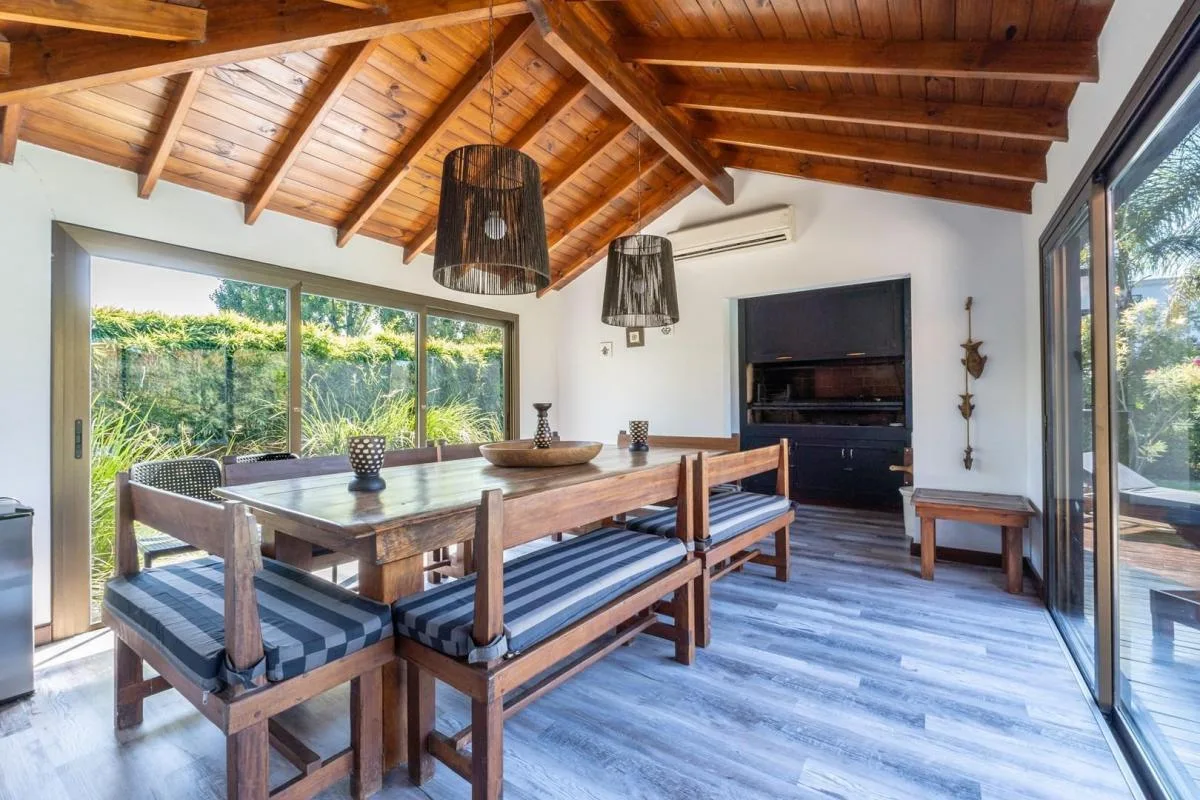 Venta de fabulosa casa en La Alameda Nordelta